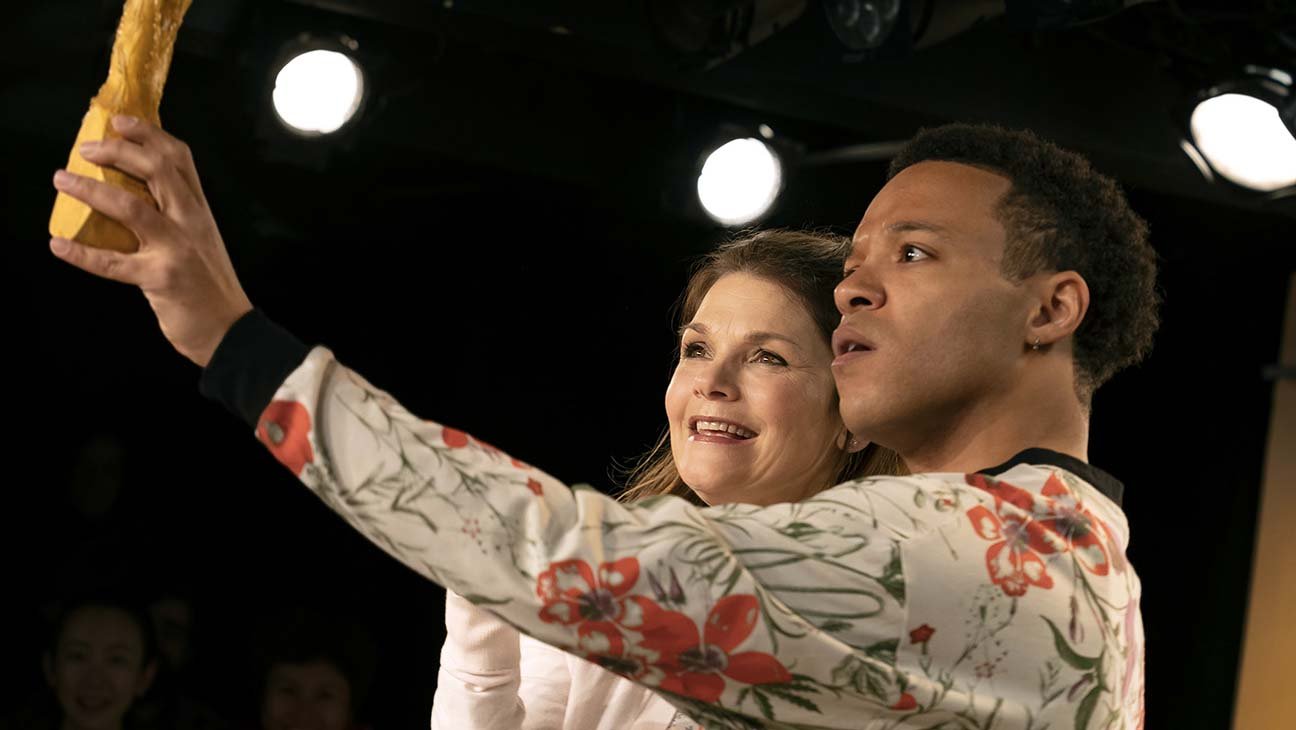 Kathryn Erbe and Christopher Livingston in Roundabout Underground's production of "Something Clean" by Selina Fillinger. Photo by Joan Marcus.