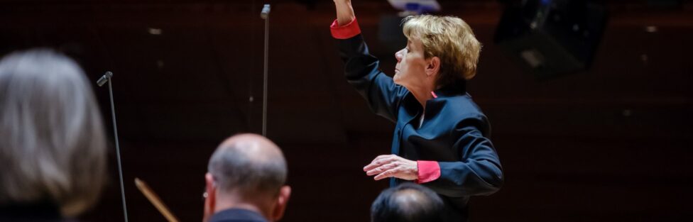 VIEWPOINTS – Classical music roundup: Maestro Janowski returns to lead the NY PHILHARMONIC, the great Marin Alsop conducts Beethoven and Marsalis via the PHILADELPHIA ORCHESTRA VIEWPOINTS – Classical music roundup: Maestro Janowski returns to lead the NY PHILHARMONIC, the great Marin Alsop conducts Beethoven and Marsalis via the PHILADELPHIA ORCHESTRA